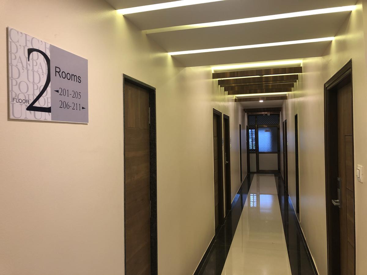 Kyriad Hotel Vijayapura By Othpl Bijāpur Exteriör bild